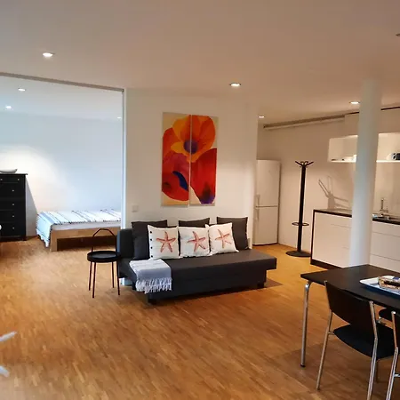 Glashus-moos Loft 2 * موس